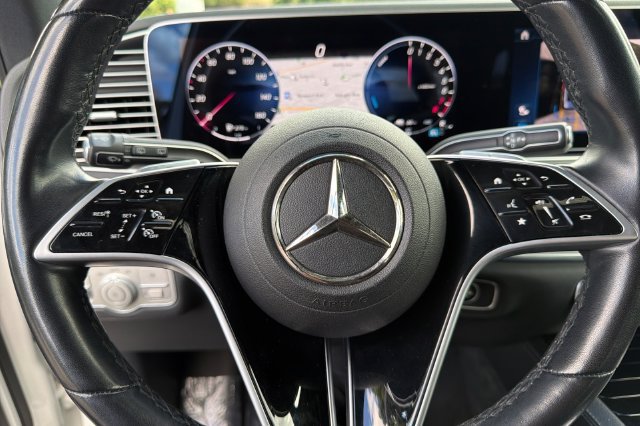 Used 2024 Mercedes-Benz GLE 450e 4MATIC image 28