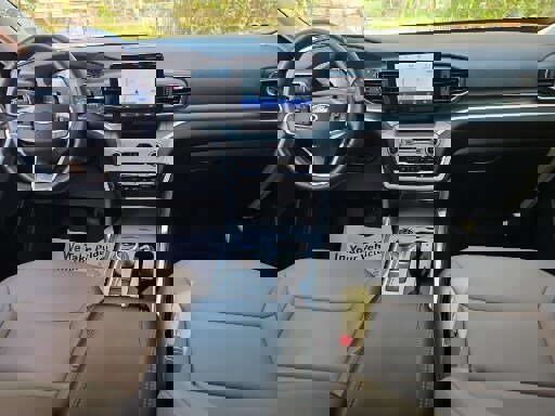 Certified 2022 Ford Explorer XLT w/ Equipment Group 202A image 2