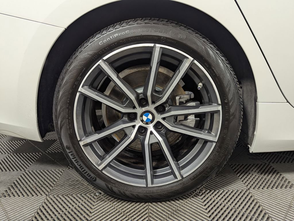 Used 2020 BMW 330i Sedan w/ Convenience Package image 31
