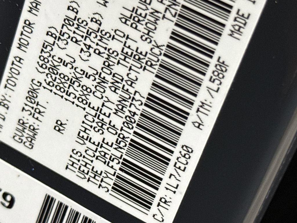 Used 2024 Toyota Tacoma 4x4 Double Cab Hybrid image 27