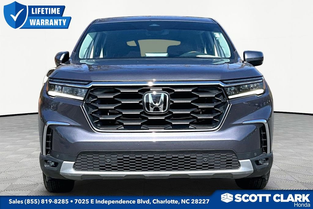 Used 2025 Honda Pilot EX-L image 2