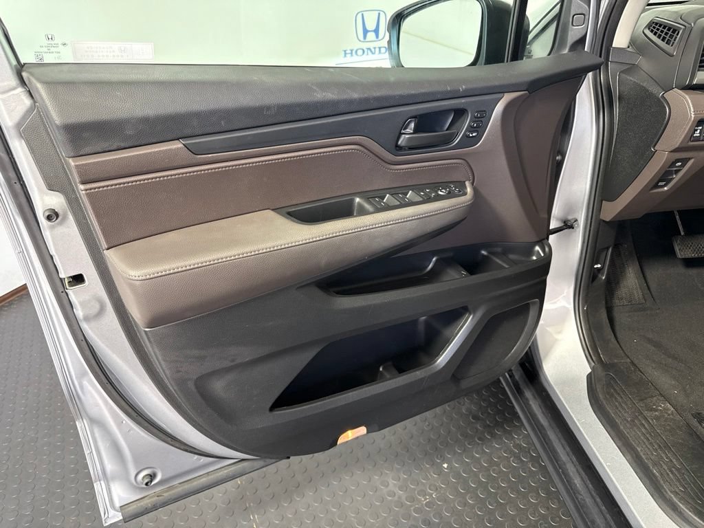 Certified 2023 Honda Odyssey EX-L image 14