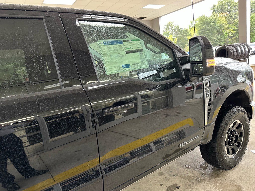 New 2026 Ford F250 Lariat w/ Tremor Off-Road Package image 11