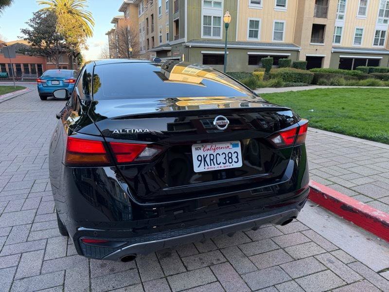 Used 2021 Nissan Altima 2.5 SR FWD image 14