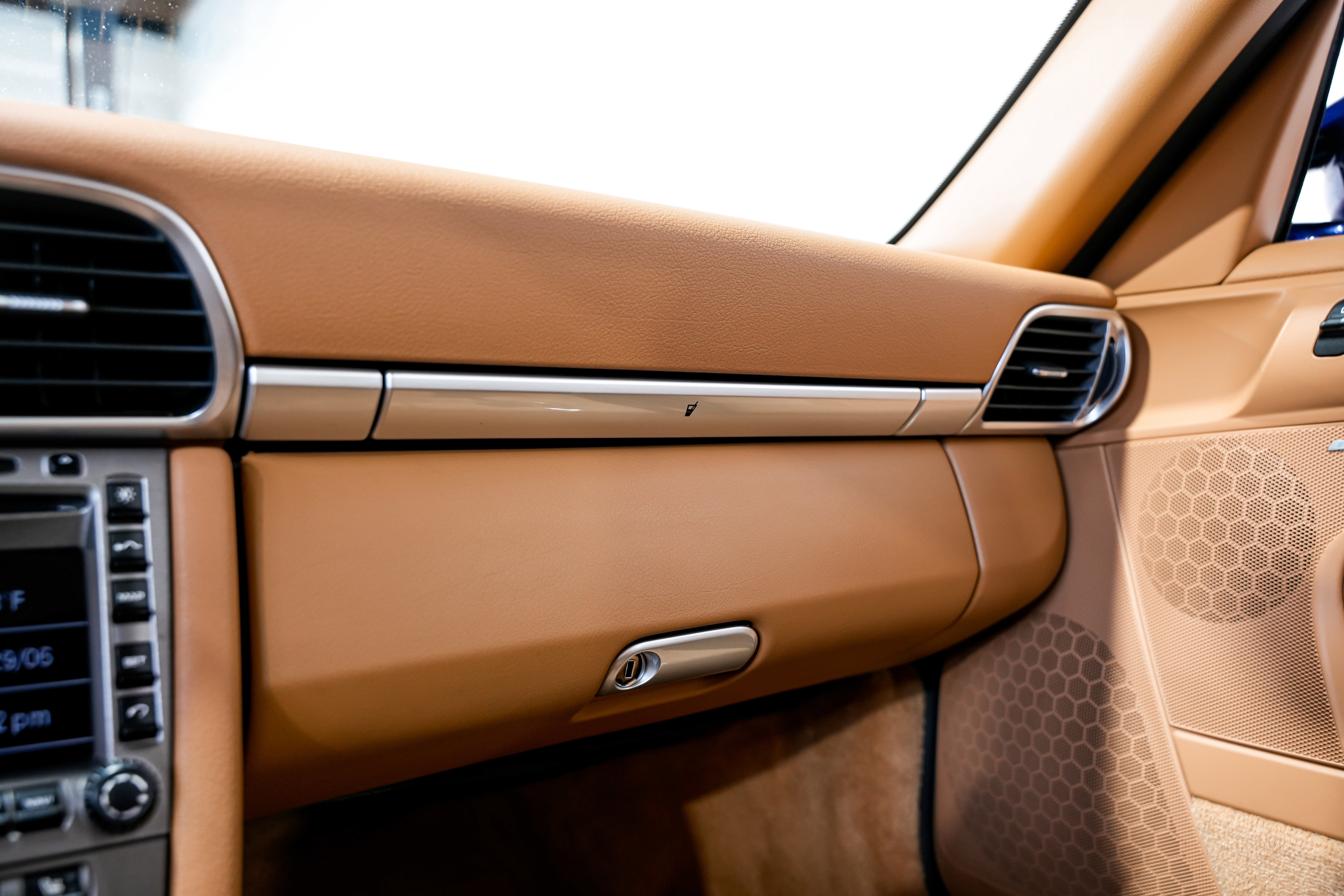 Used 2006 Porsche 911 Carrera S image 15