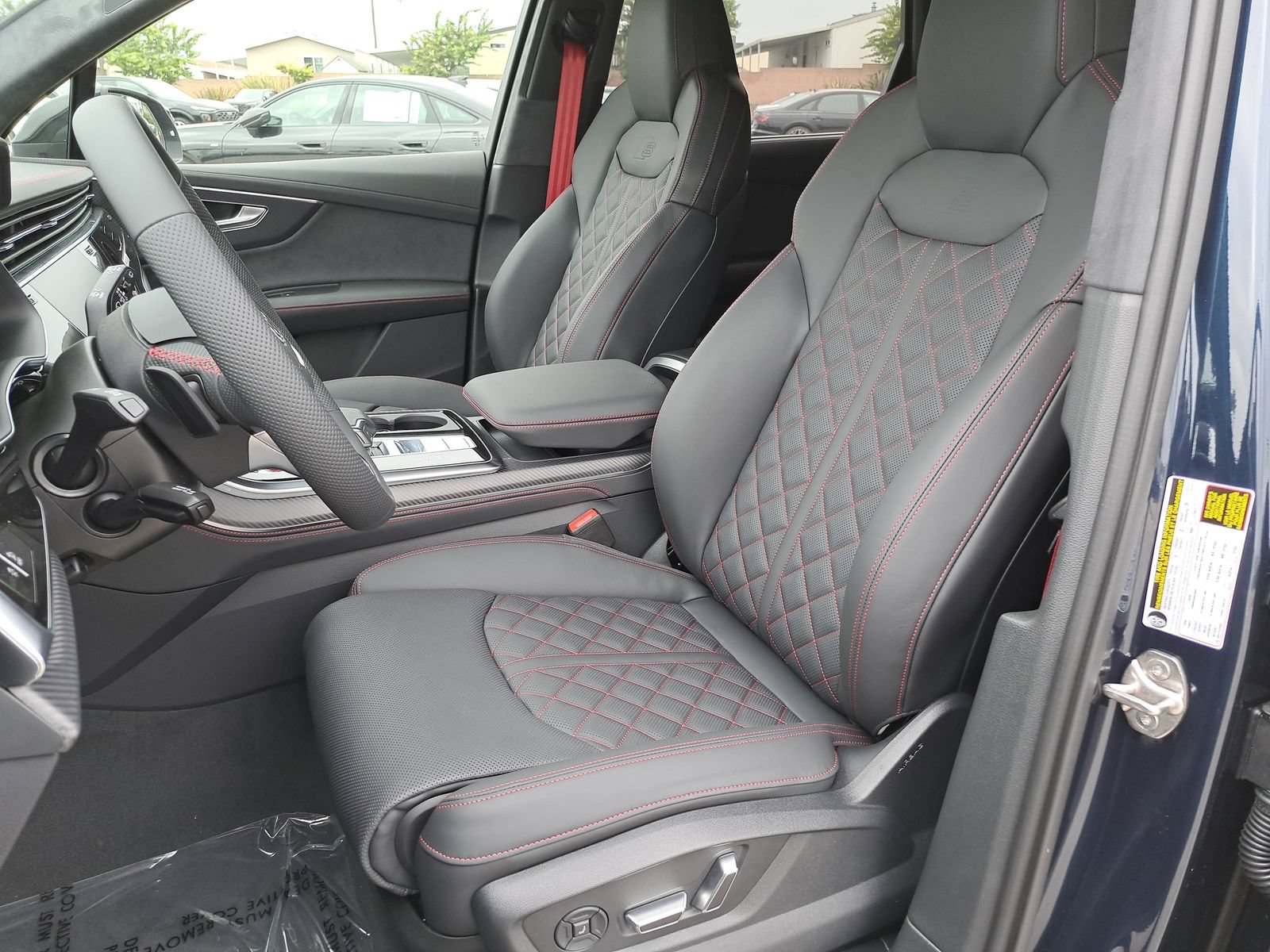 New 2026 Audi SQ7 Prestige AWD/4WD image 17