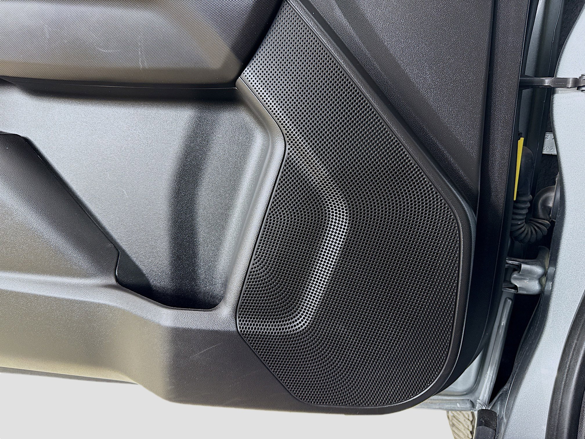 Used 2024 GMC Canyon Elevation image 19