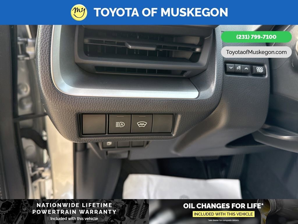 New 2026 Toyota Prius LE image 14