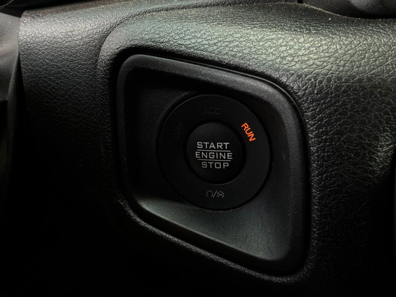 Used 2025 Jeep Wrangler Unlimited Sport AWD/4WD image 23