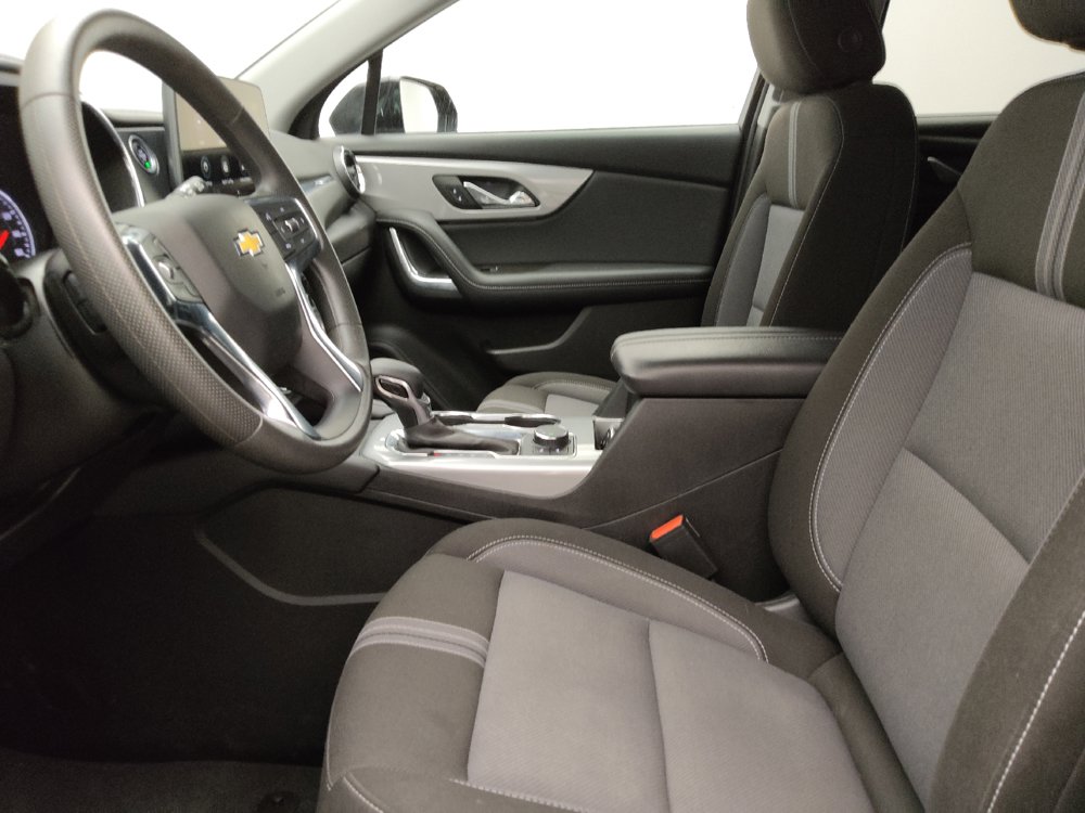 Used 2024 Chevrolet Blazer LT w/ Convenience Package FWD image 17