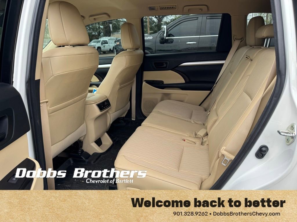 Used 2017 Toyota Highlander Plus image 15