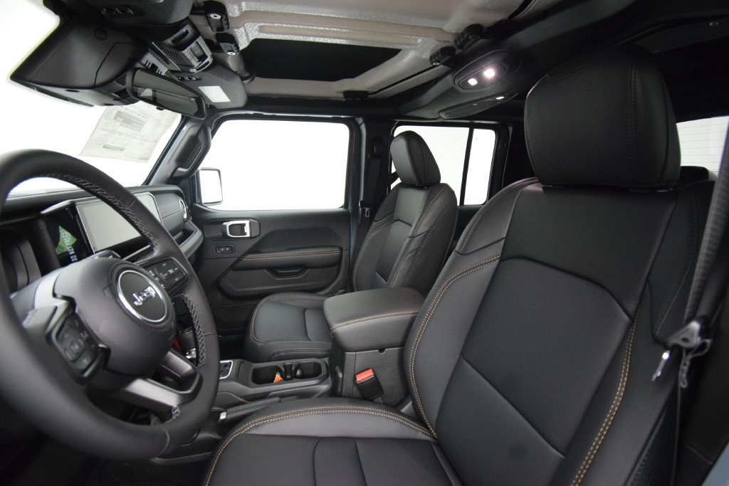 New 2026 Jeep Gladiator Sport AWD/4WD image 37