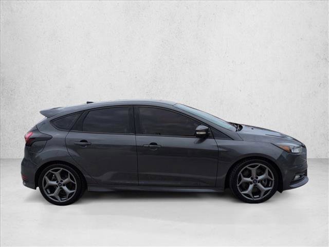Used 2018 Ford Focus ST image 4