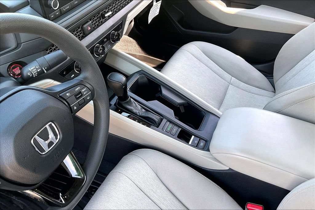 Certified 2024 Honda Accord EX image 17