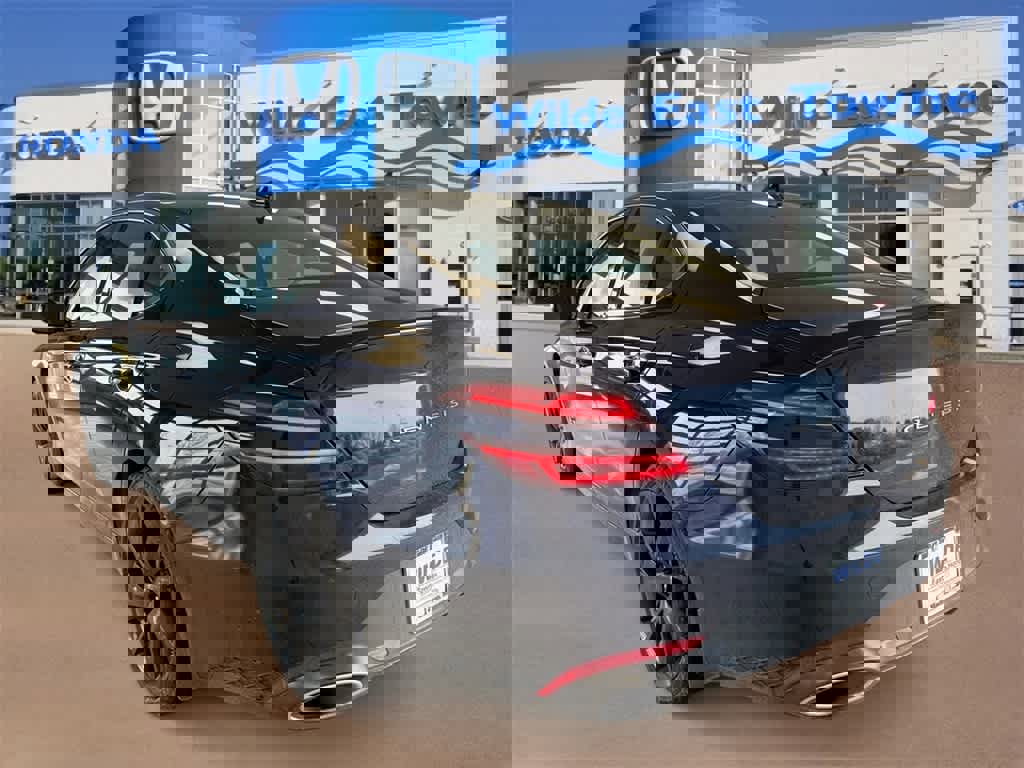 Used 2023 Genesis G70 3.3T w/ Sport Prestige Package image 6