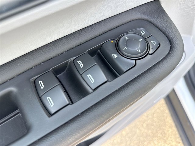 Used 2022 GMC Terrain SLT w/ Infotainment Package II image 13