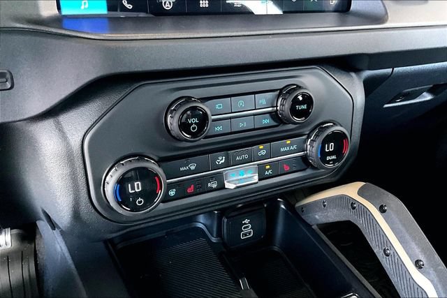 Used 2026 Ford Bronco Badlands AWD/4WD image 23