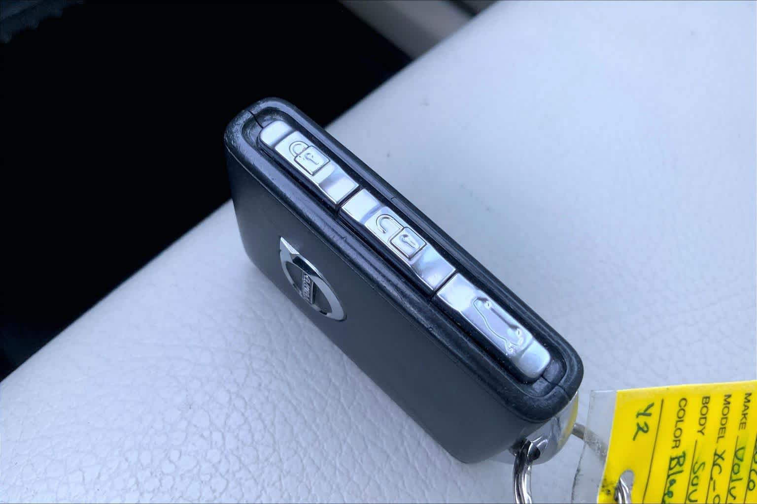 Used 2020 Volvo XC90 T5 Momentum w/ Protection Package Premier FWD image 15