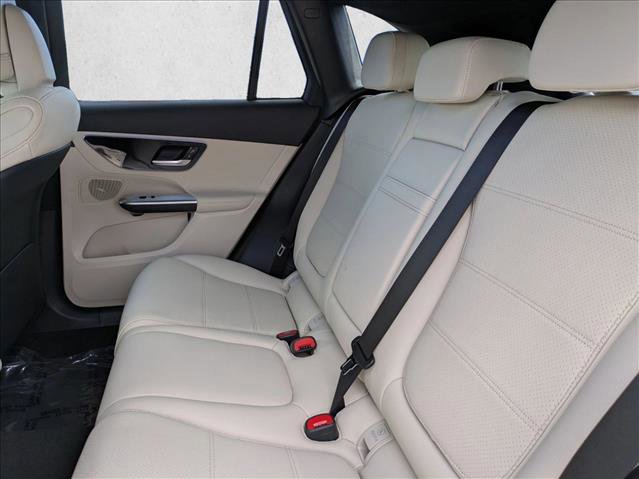 New 2026 Mercedes-Benz GLC 300 image 17