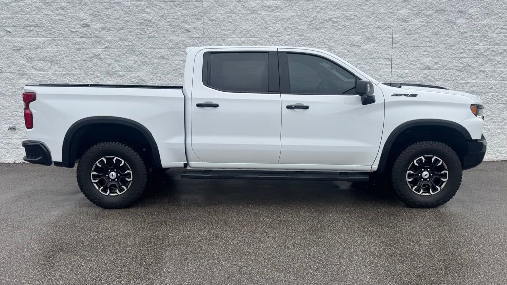 Used 2024 Chevrolet Silverado 1500 ZR2 w/ Technology Package image 3
