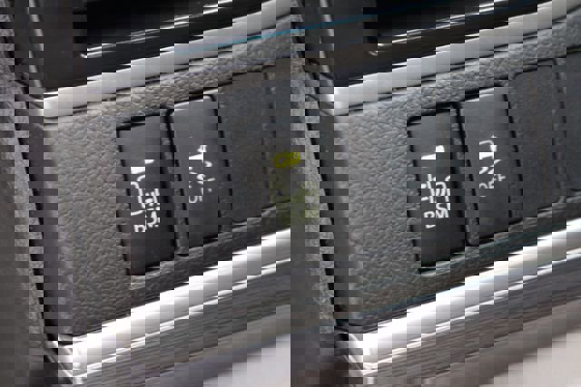 Used 2012 Toyota Camry XLE w/ Leather Pkg image 15