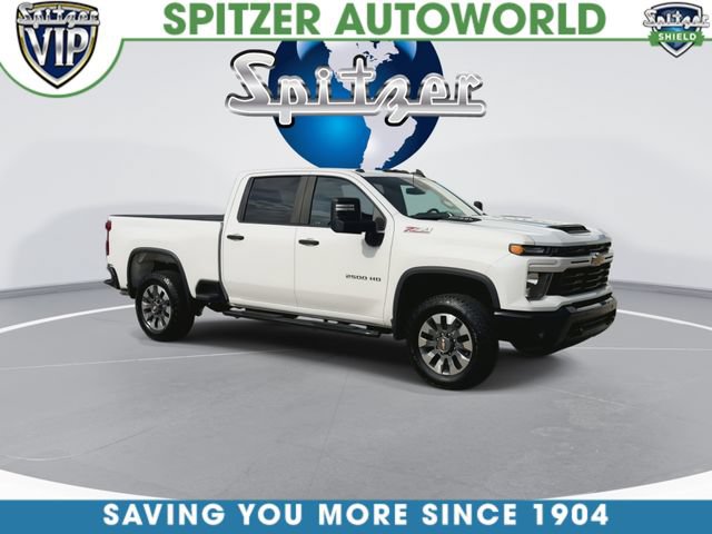 Used 2025 Chevrolet Silverado 2500 Custom w/ Custom Value Package AWD/4WD image 3