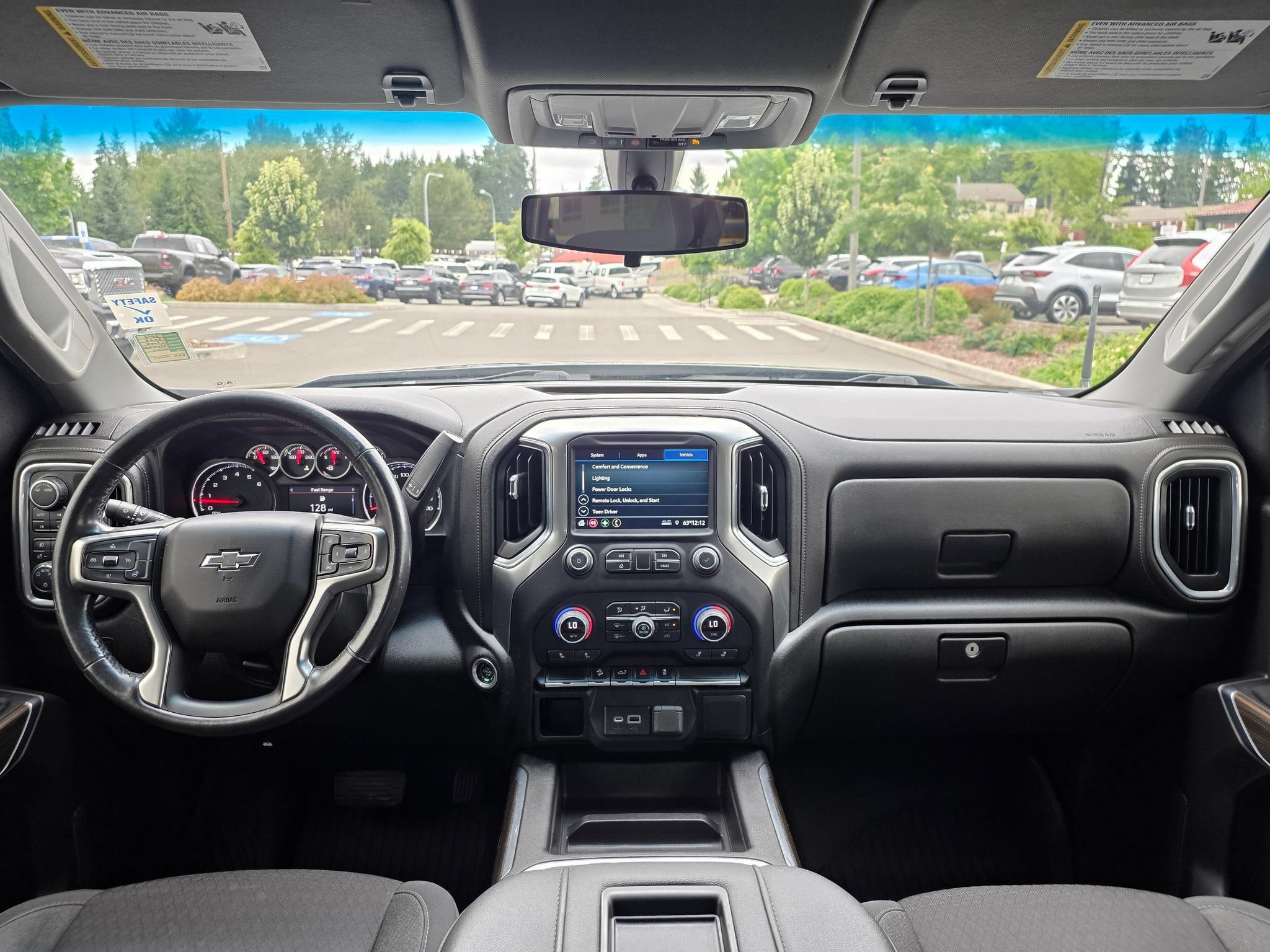 Used 2022 Chevrolet Silverado 1500 LT Trail Boss w/ Bed Protection Package AWD/4WD image 12