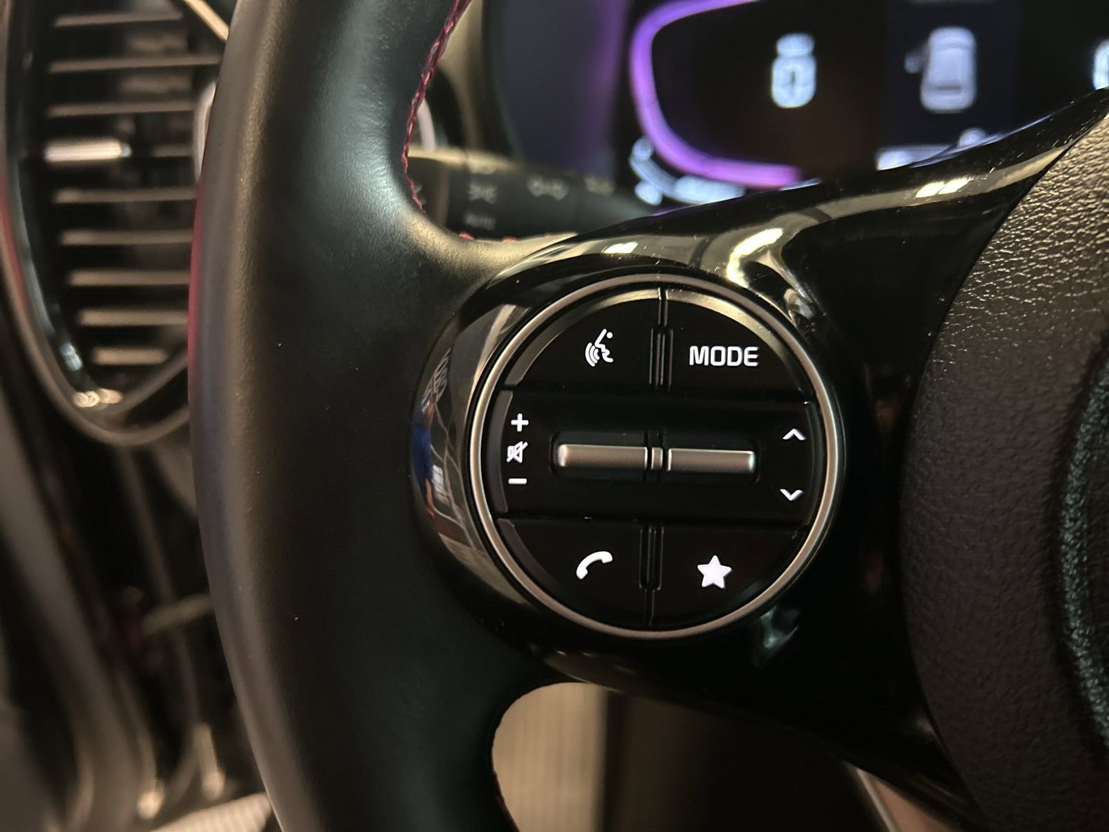 Used 2024 Kia Soul GT-Line image 19