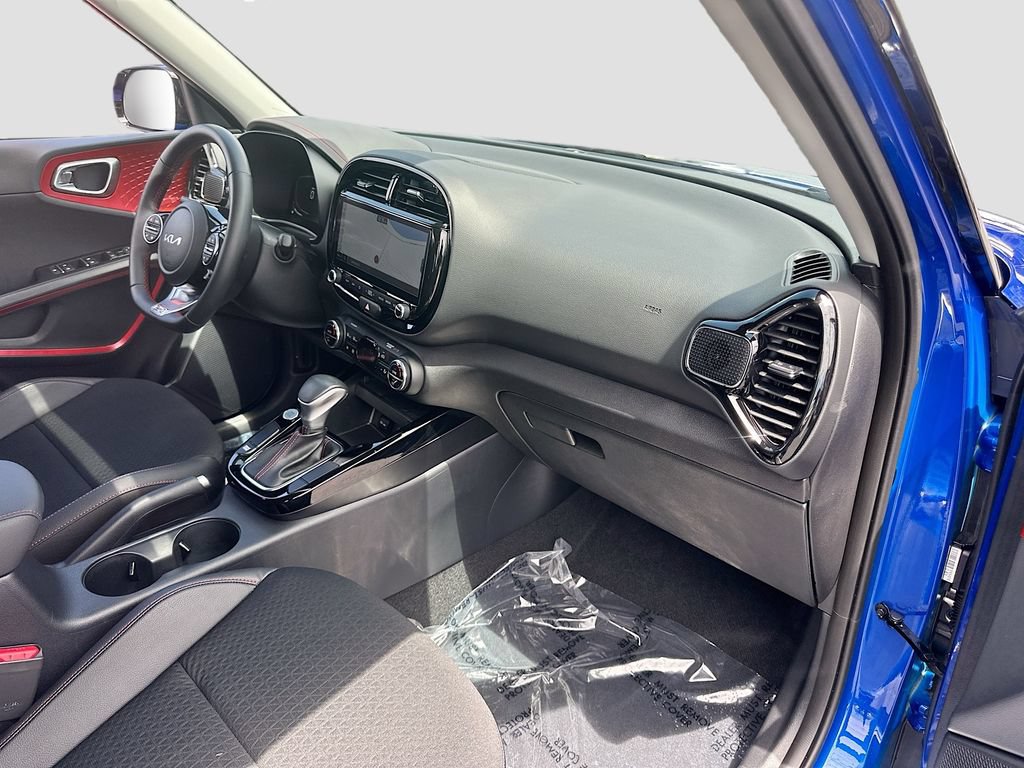 Used 2024 Kia Soul GT-Line FWD image 28