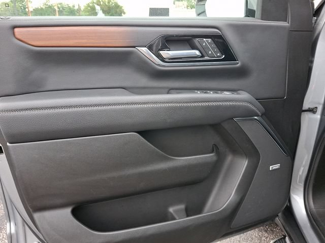 Certified 2025 GMC Yukon XL Denali AWD/4WD image 14