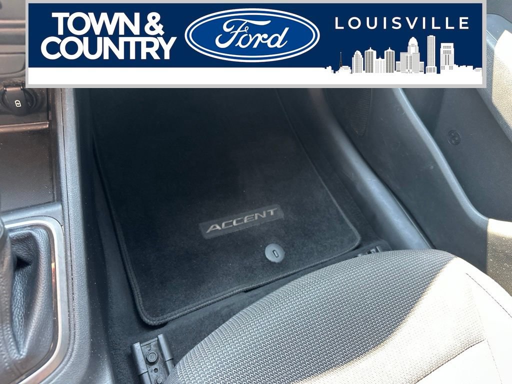 Used 2019 Hyundai Accent SE FWD image 14