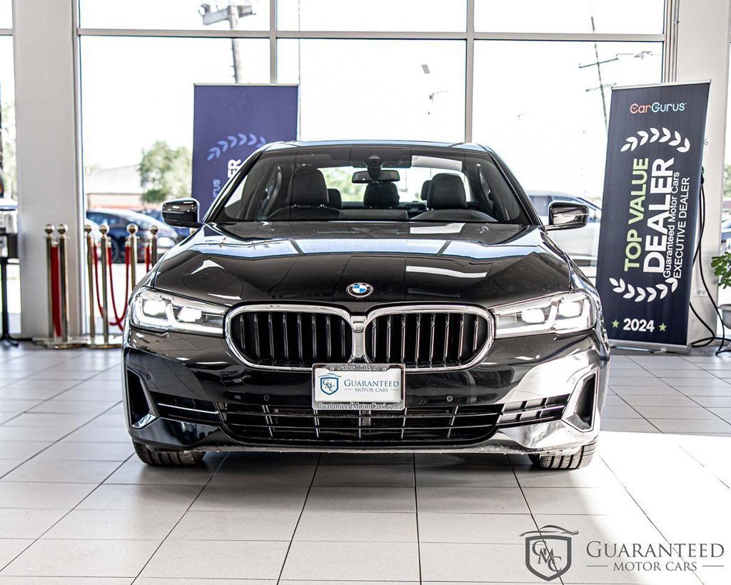 Used 2023 BMW 530i xDrive w/ Premium Package AWD/4WD image 2