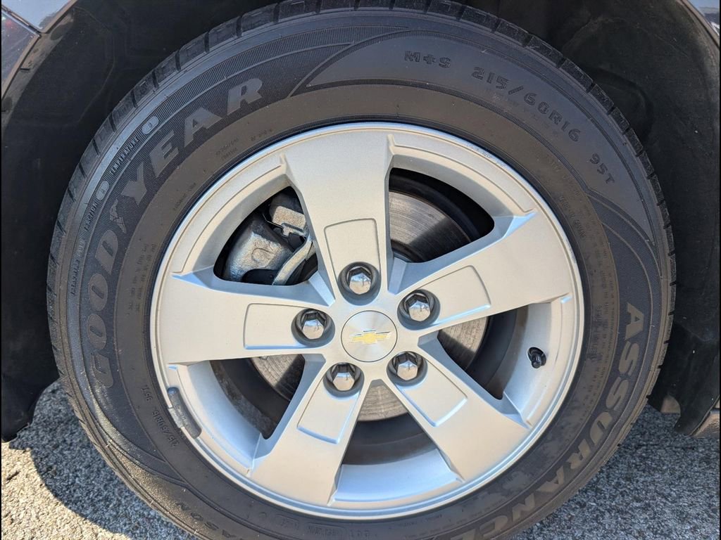 Used 2015 Chevrolet Malibu LS FWD image 25