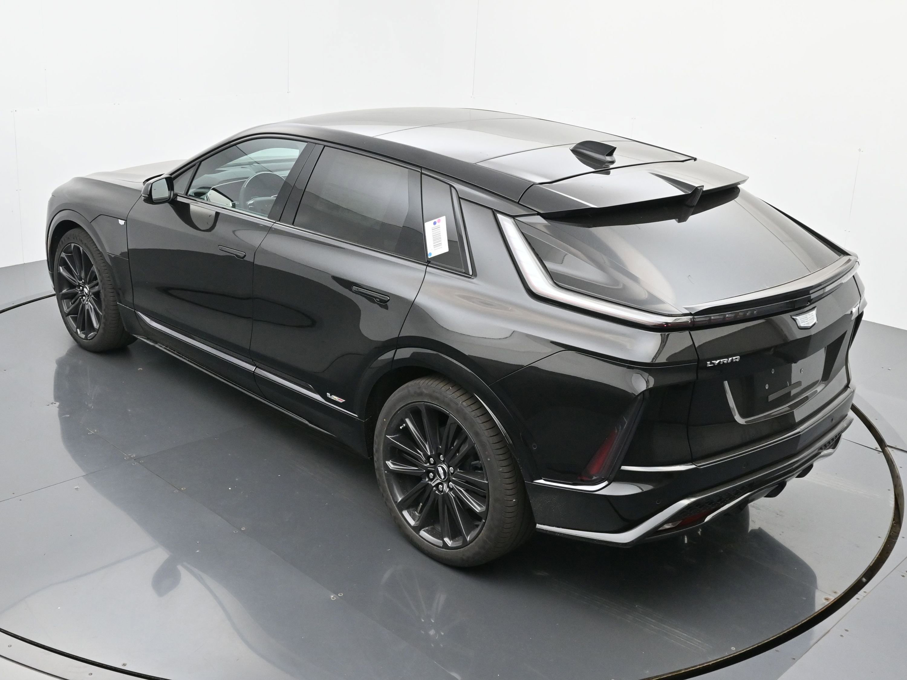 New 2026 Cadillac Lyriq V image 25