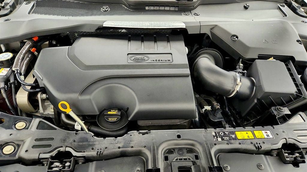 Used 2023 Land Rover Range Rover Evoque SE AWD/4WD image 27