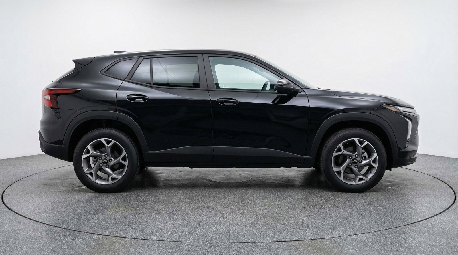 Used 2025 Chevrolet Trax LT w/ LT Convenience Package image 11