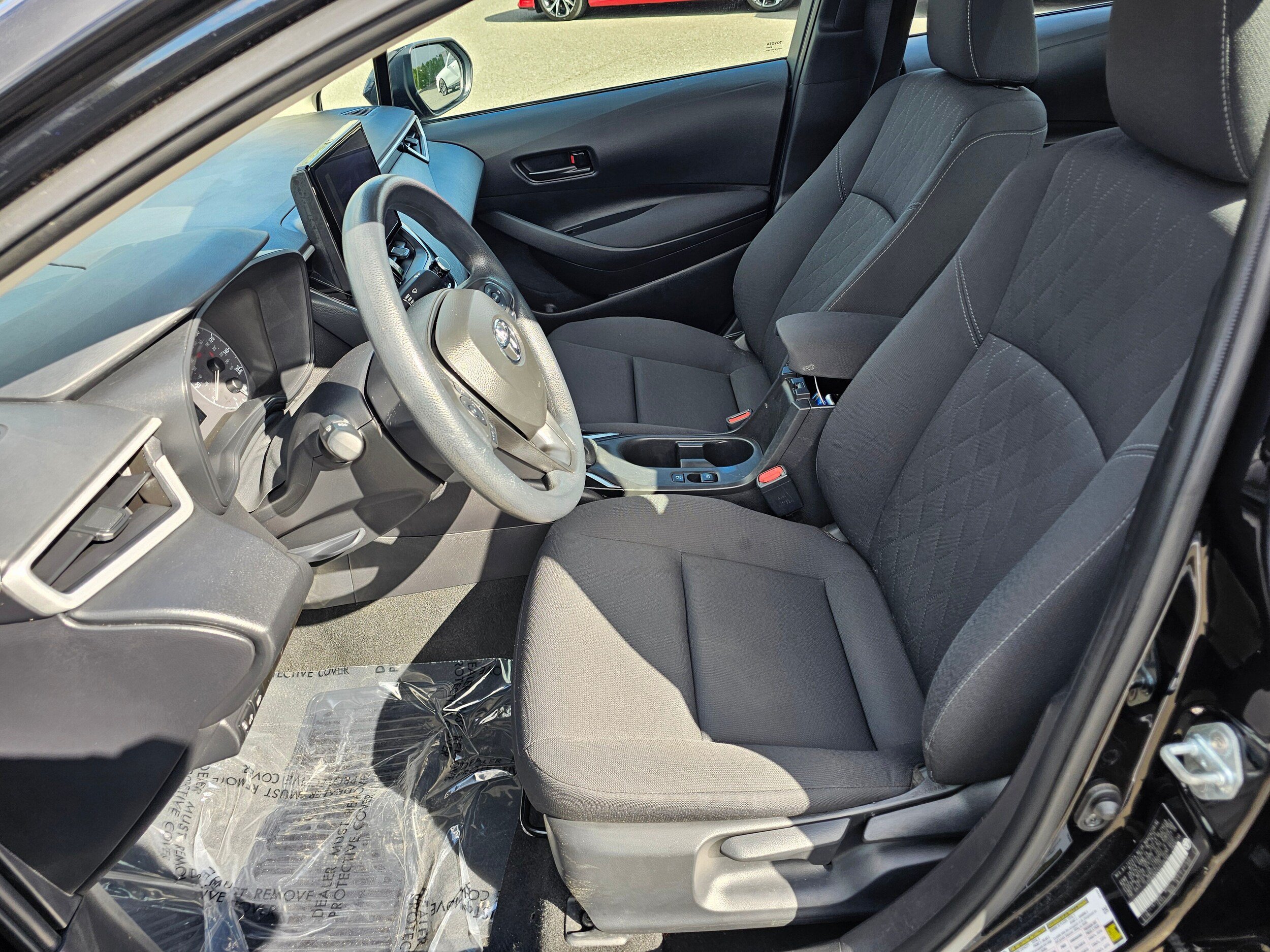 Used 2025 Toyota Corolla LE FWD image 21