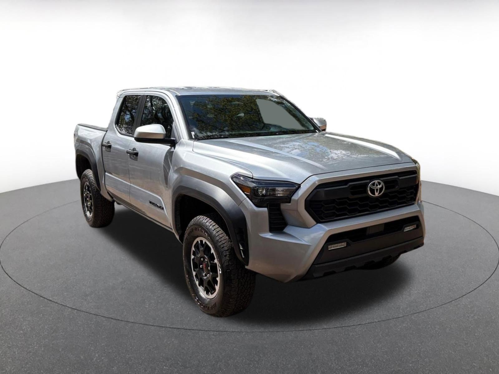Used 2025 Toyota Tacoma TRD Off-Road image 1
