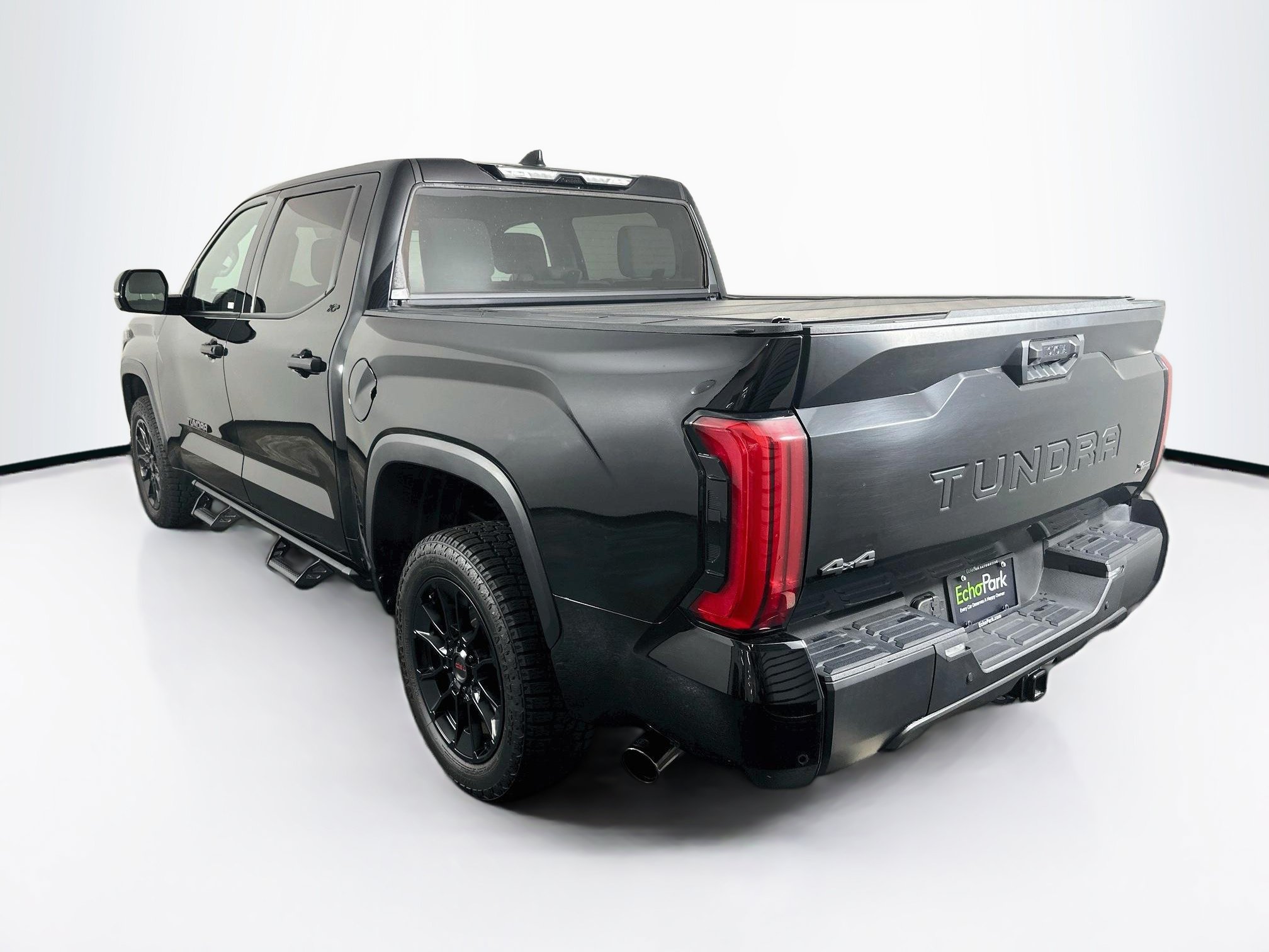 Used 2023 Toyota Tundra SR5 w/ SR5 Convenience Package AWD/4WD image 5