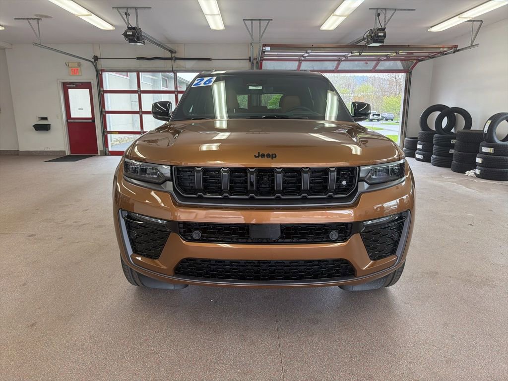New 2026 Jeep Grand Cherokee Summit AWD/4WD image 2