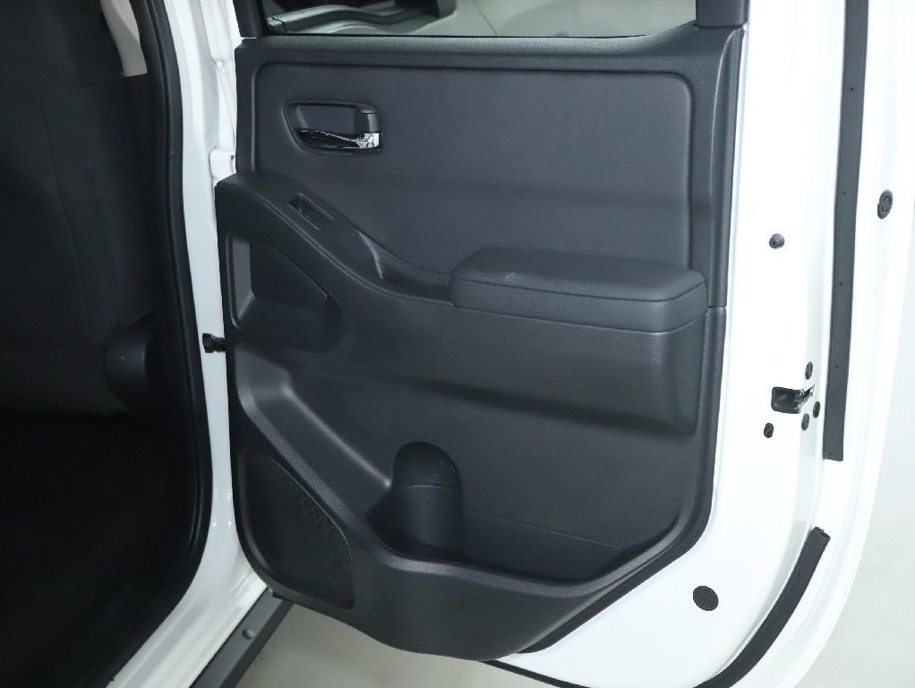 Certified 2024 Nissan Frontier SV w/ Hardbody Edition image 29
