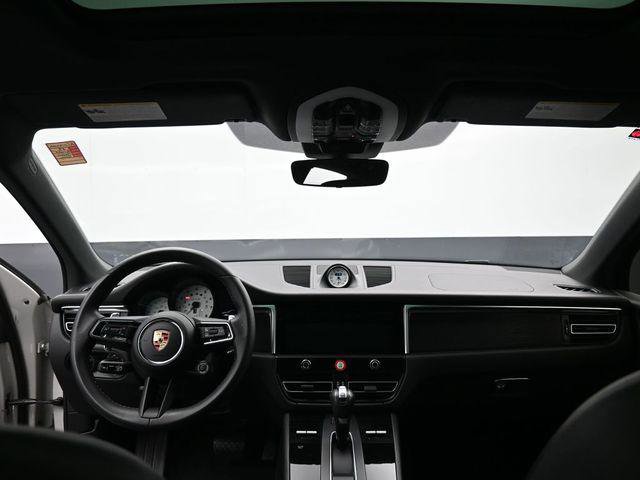 Used 2023 Porsche Macan GTS image 33