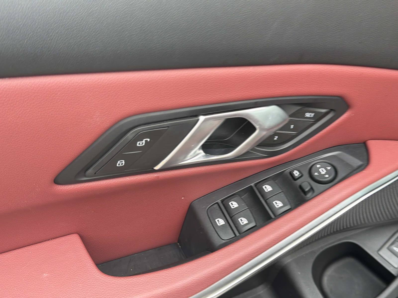 Certified 2025 BMW 330i Sedan RWD image 18