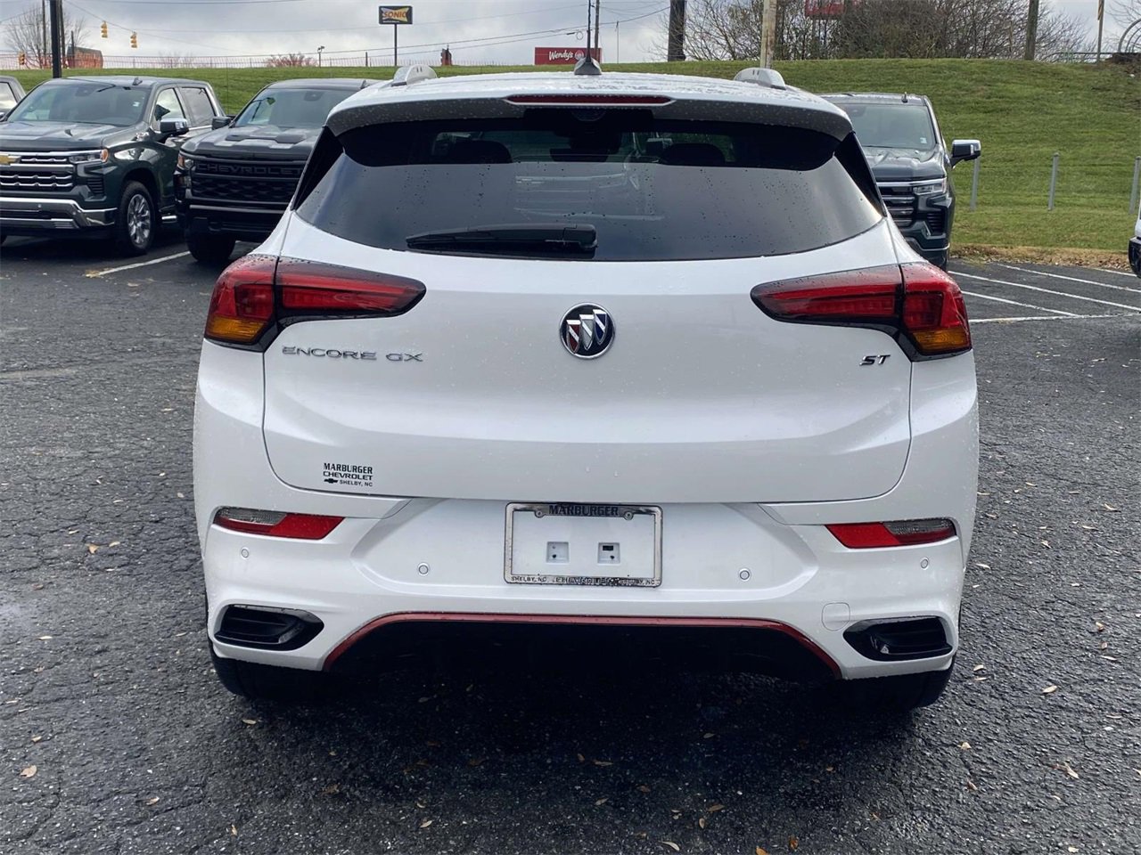 Used 2022 Buick Encore GX Essence w/ Advanced Technology Package image 5