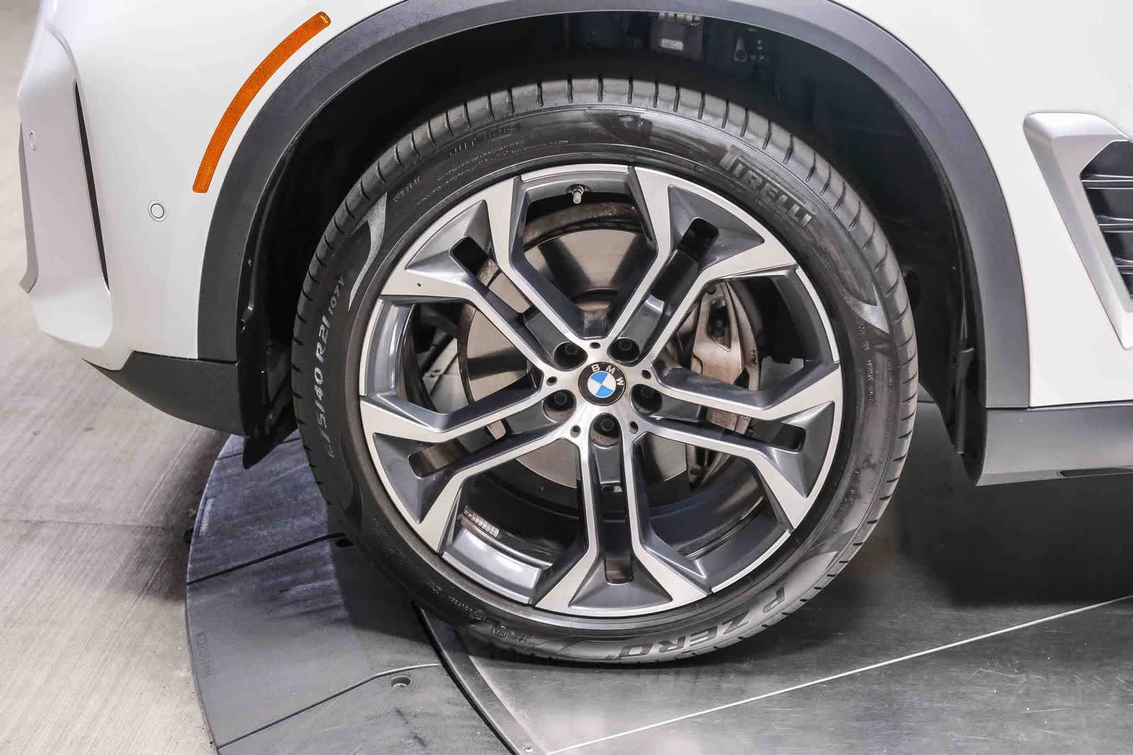 Used 2025 BMW X5 sDrive40i w/ Executive Package RWD image 10