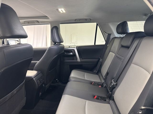Used 2020 Toyota 4Runner SR5 image 12