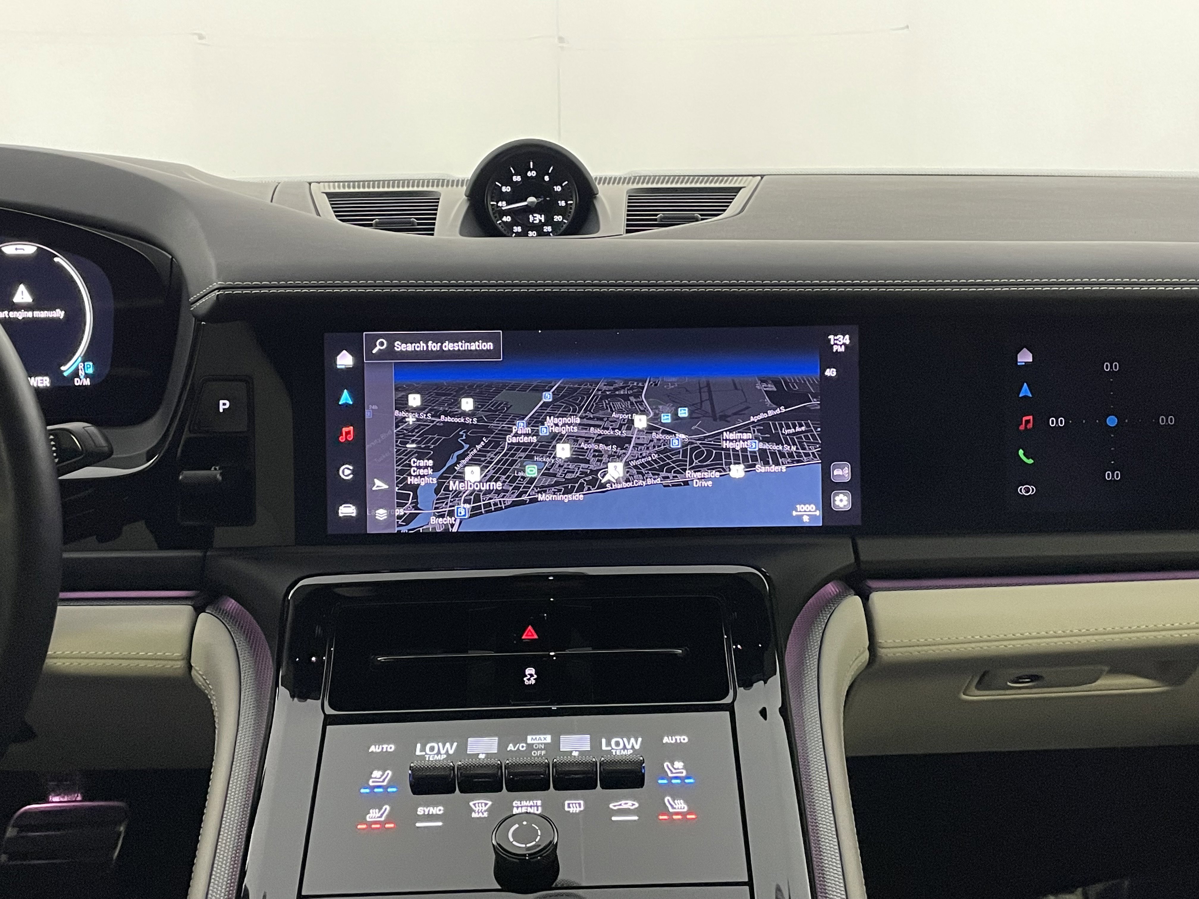 Certified 2025 Porsche Panamera 4S image 19