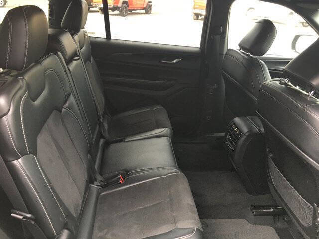 Used 2024 Jeep Grand Cherokee L Laredo image 26