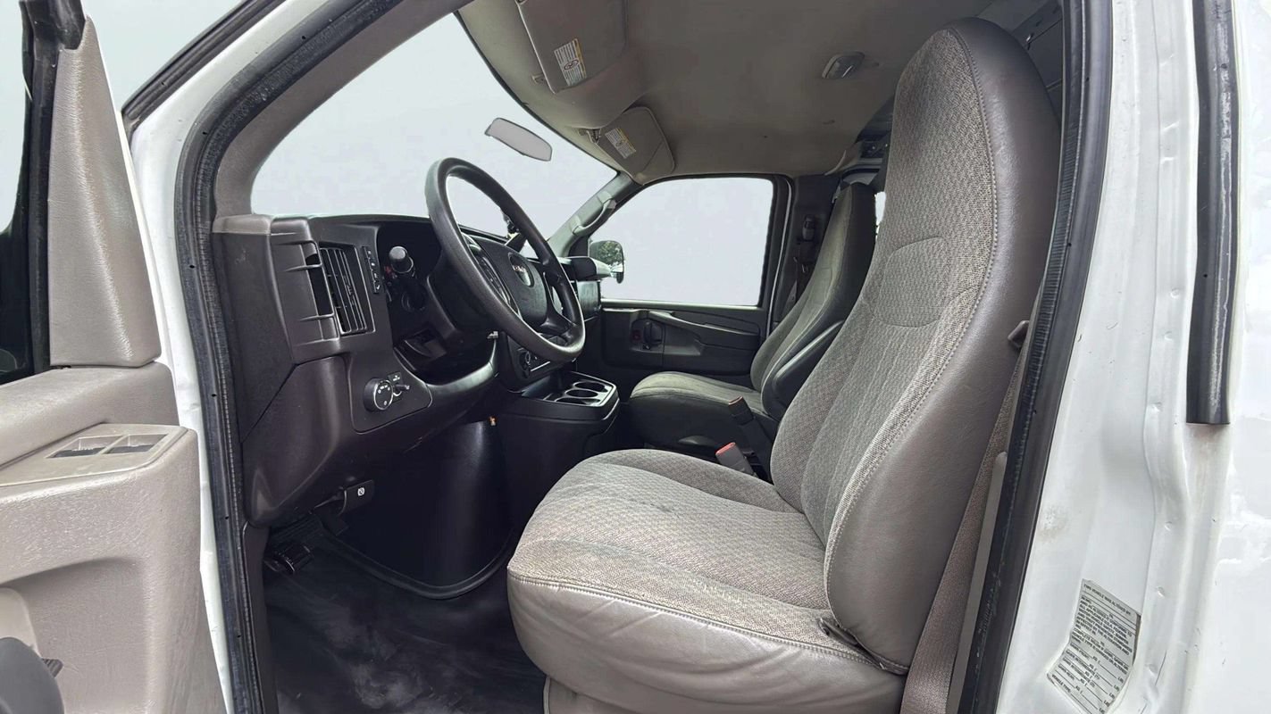 Used 2014 GMC Savana 2500 RWD image 11