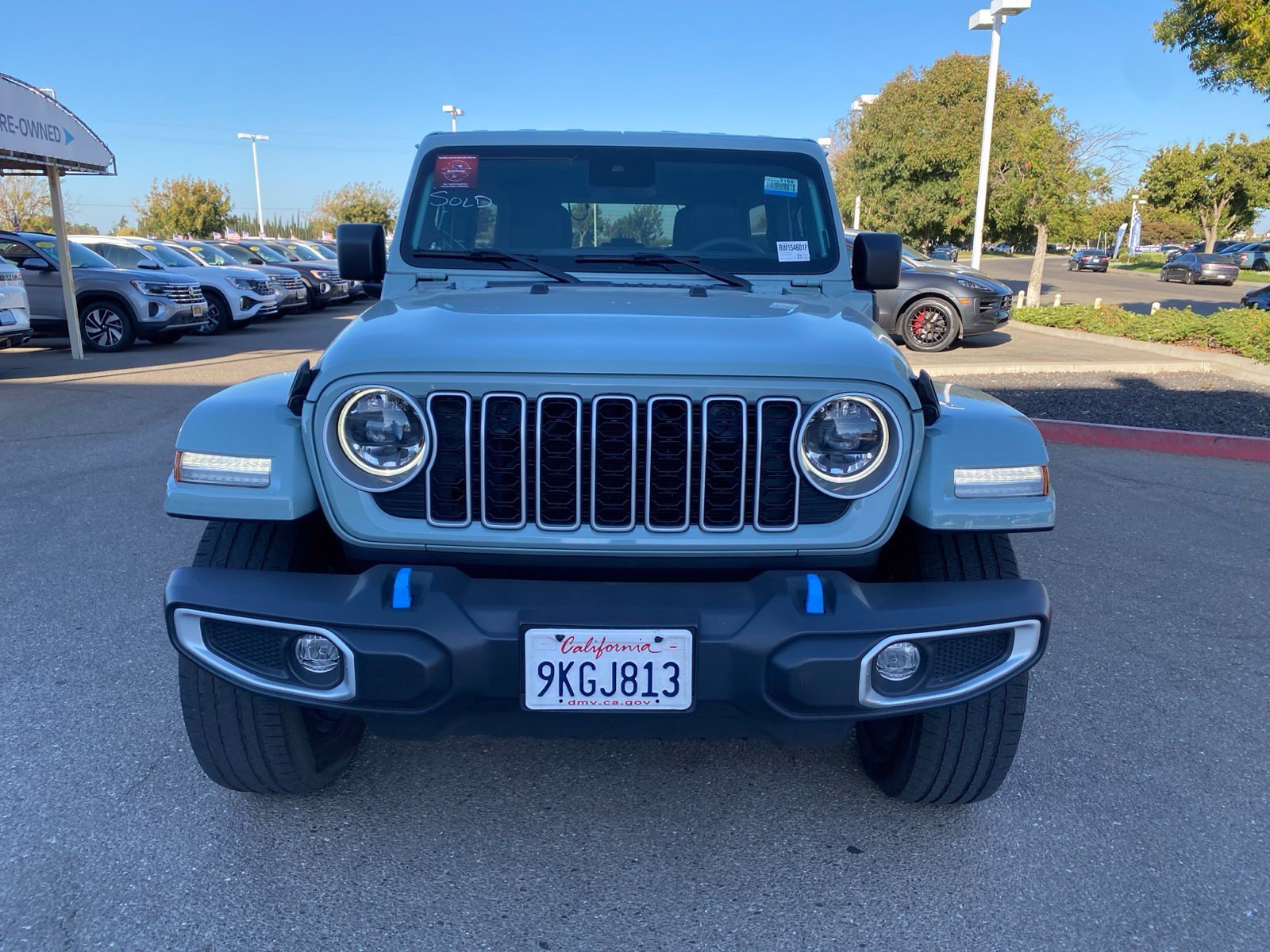 Used 2024 Jeep Wrangler Unlimited Sahara AWD/4WD image 3